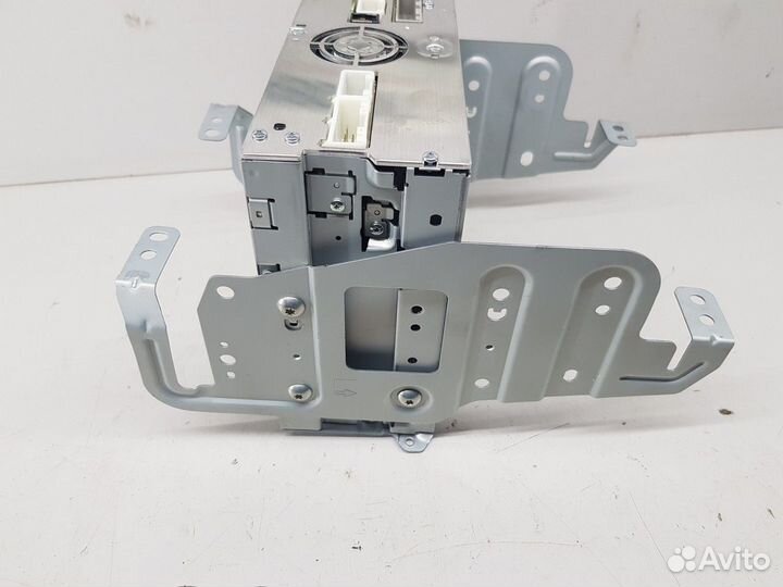 Магнитола (Infiniti Q50)