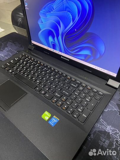 Ноутбук Lenovo Intel / 6GB / GeForce / SSD 600GB