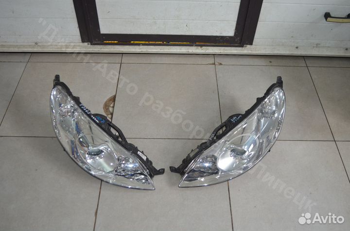 Фара левая правая ксенон Peugeot 407 пежо 407