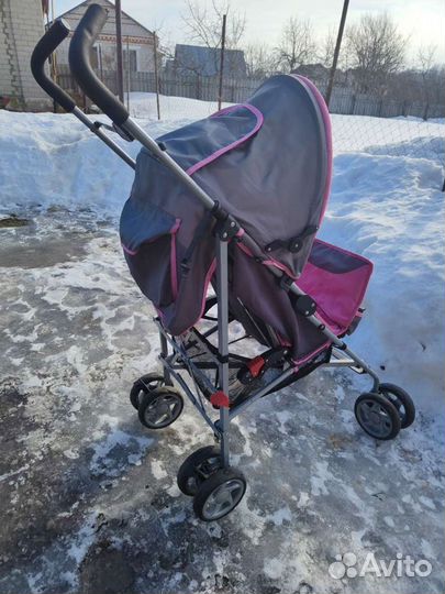 Прогулочная коляска