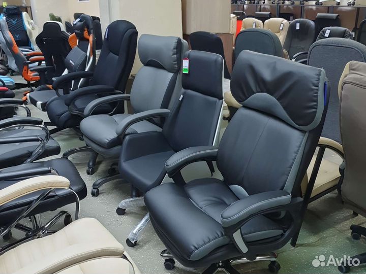 Офисное кресло компьютерное