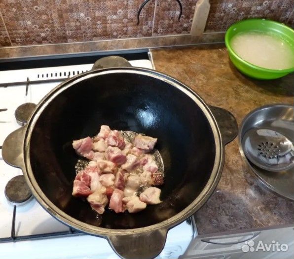 Казан чугунный