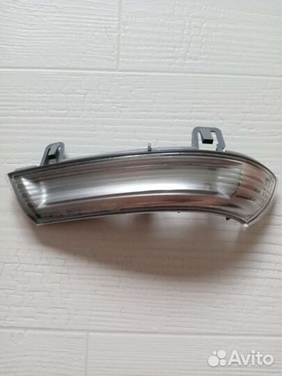 Повторитель зеркала левый Volkswagen golf plus