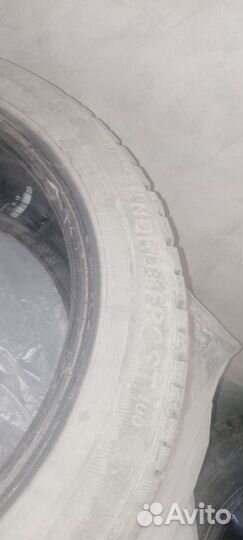 Gislaved NordFrost 100 215/50 R17 95T