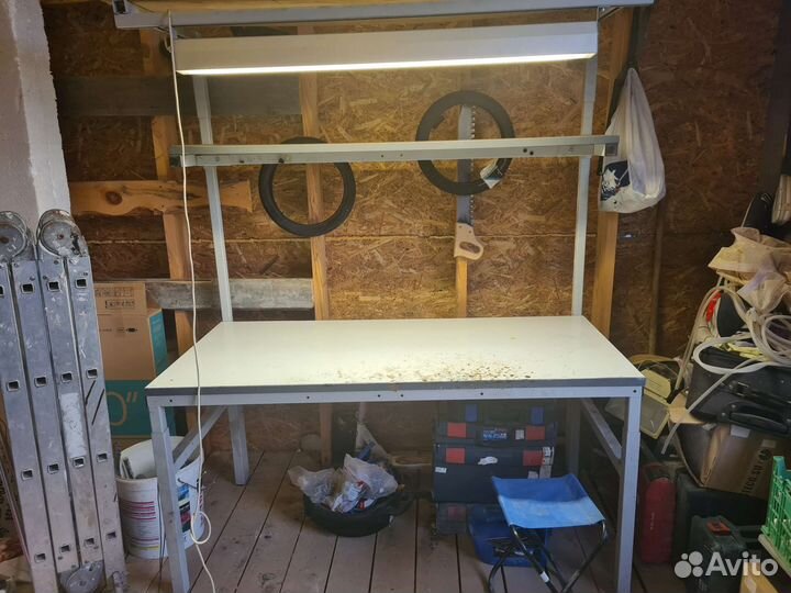 Стол для ремонта телефонов