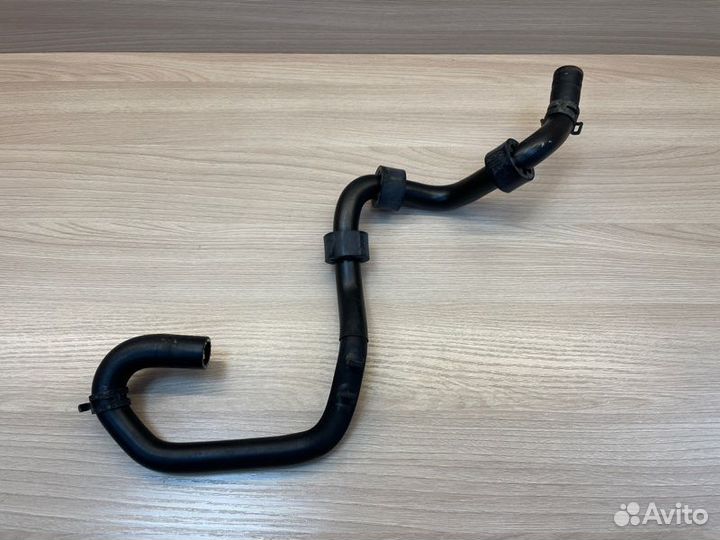 Патрубок радиатора Skoda Rapid