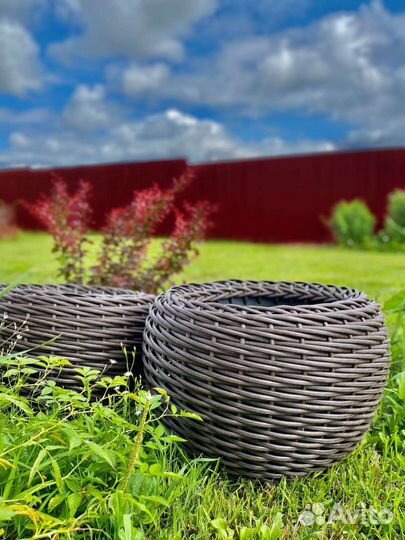 Кашпо из ротанга