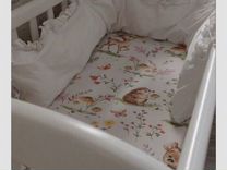 Кроватка детская + В подарок ванночка,мобиль,доска