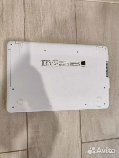 Ноутбук asus