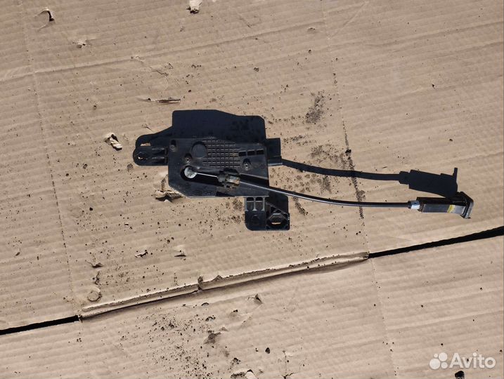 Привод лючка бензобака Kia Ceed 2 (JD) хетчбэк