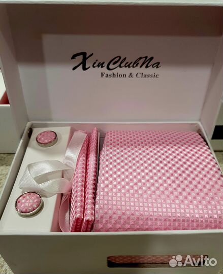 Галстук зажим запонки платок Подарочный набор