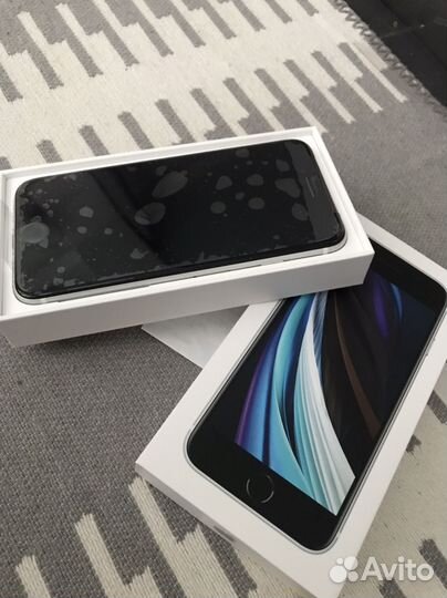 iPhone SE (2022), 128 ГБ