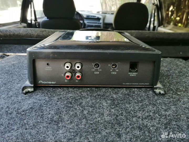 Усилитель Pioneer GM-D8601