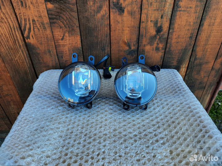 Противотуманные фары Toyota Lexus LED