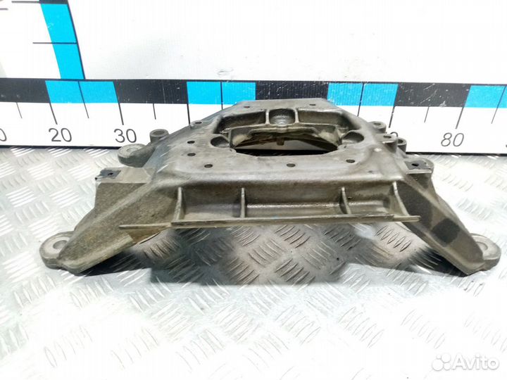 Б/У Кронштейн опоры кпп#001