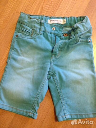 Шорты, футболки, Панамы