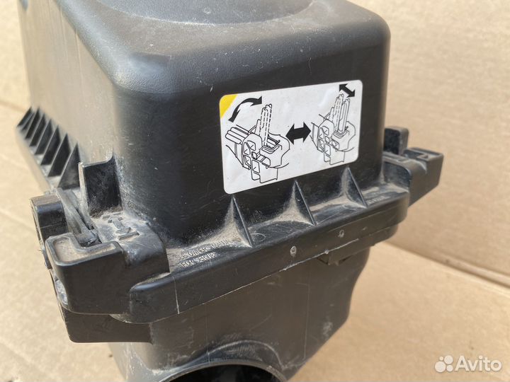 Корпус воздушного фильтра Toyota Corolla 120