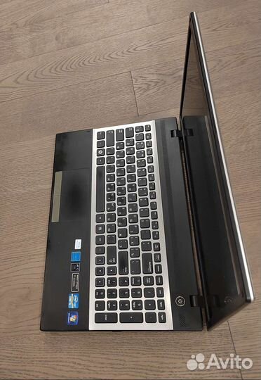 Ноутбук Samsung 15.6 дюймов