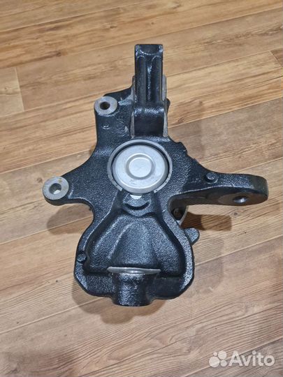 Кулак поворотный Crafter