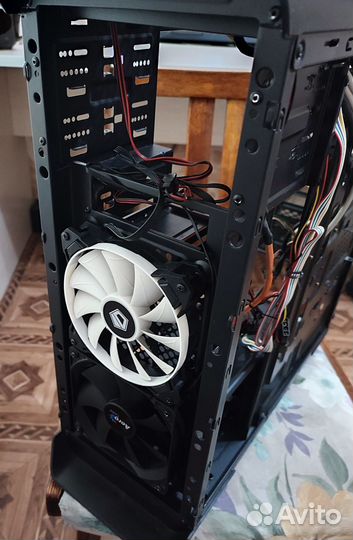 Корпус Aerocool aero-500