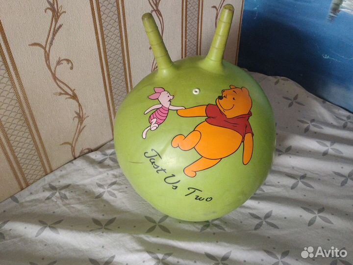 Стульчик детский и мяч попрыгун