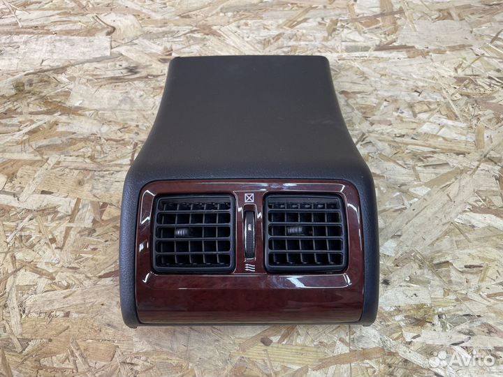 Накладка консоли задняя Toyota Camry 50