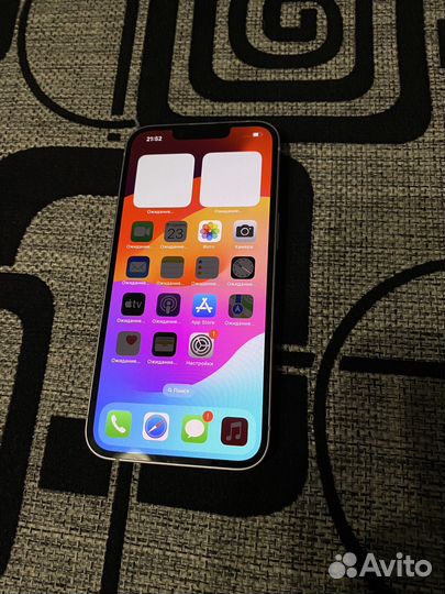 iPhone 14, 256 ГБ