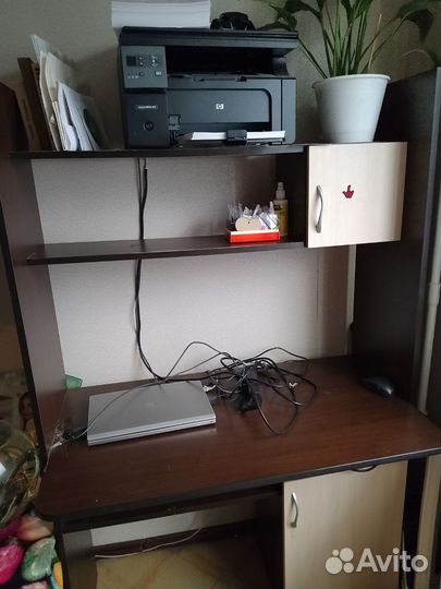 Продам стол