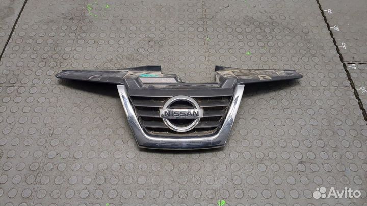 Решетка радиатора Nissan Juke