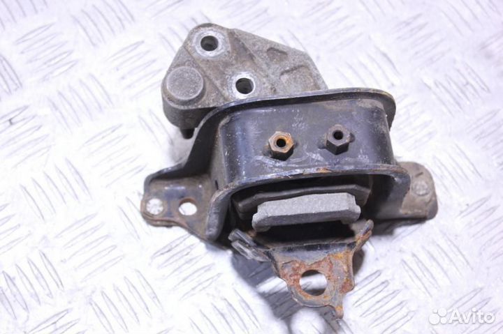 Опора двигателя правая Geely Mk 2008 2015