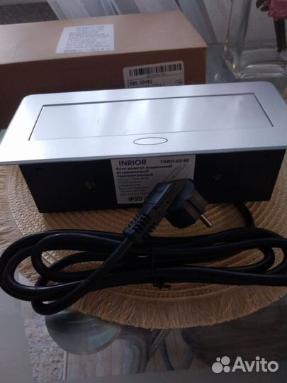 Выдвижной блок розеток