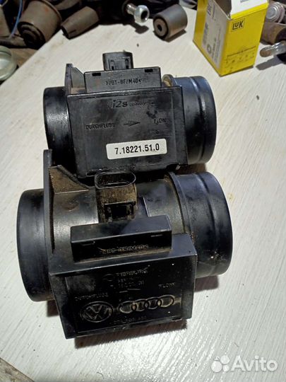 Датчик воздушного потока Ауди 80 В4