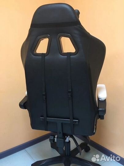 Компьютерное игровое (геймерское) кресло. Новые