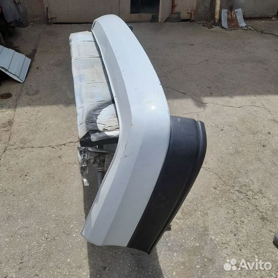 Бампер opel astra оригинальный
