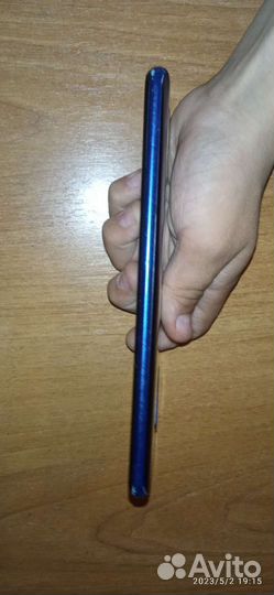 Телефон honor 10i