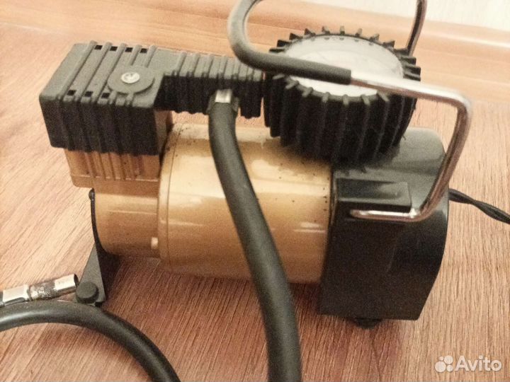 Компрессор автомобильный