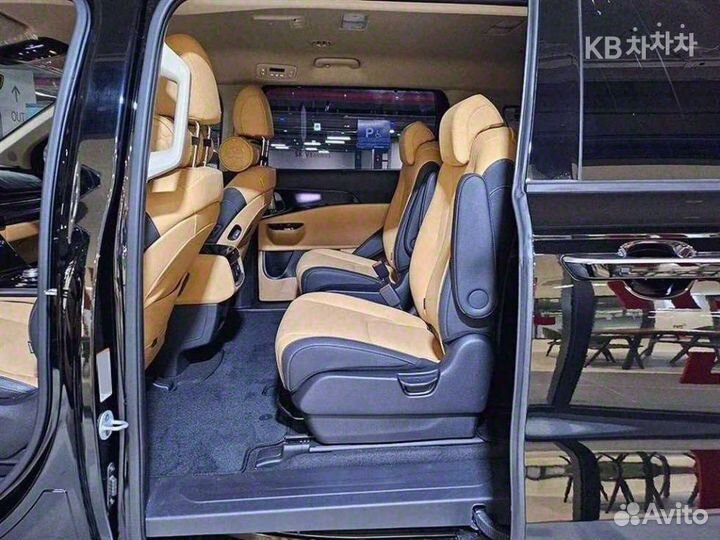 Kia Carnival 2.2 AT, 2022, битый, 35 000 км