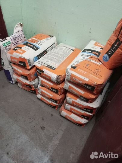 Штукатурно клеевая смесь на цементной основе