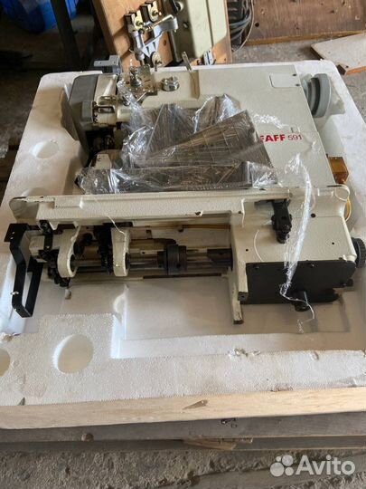 Промышленная швейная машина Pfaff 591