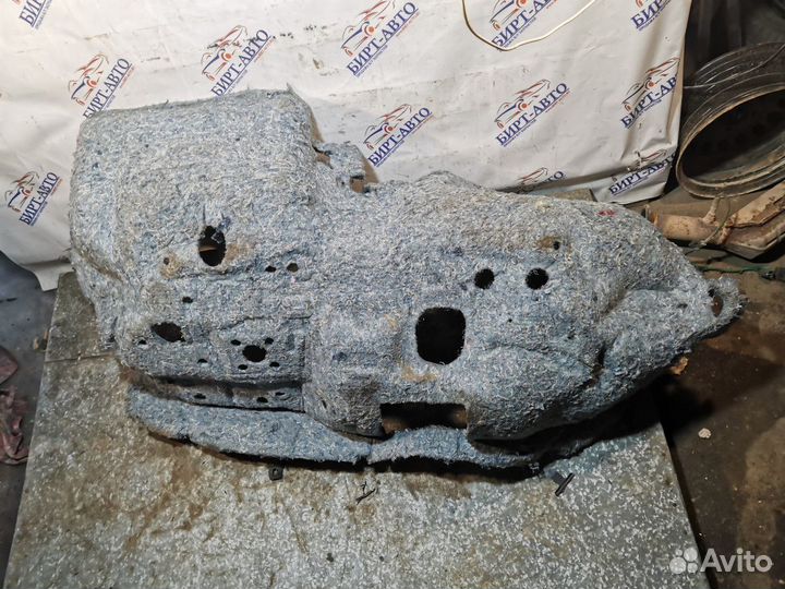 Шумоизоляция моторного отсека Ford Focus 2 1.8 TDI