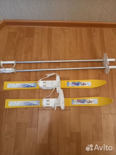 Лыжи детские пластиковые