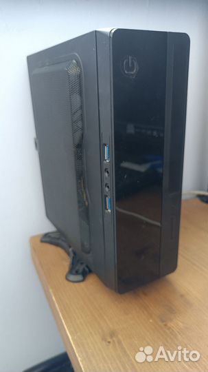 Корпус mini-itx с блоком питания 200wt