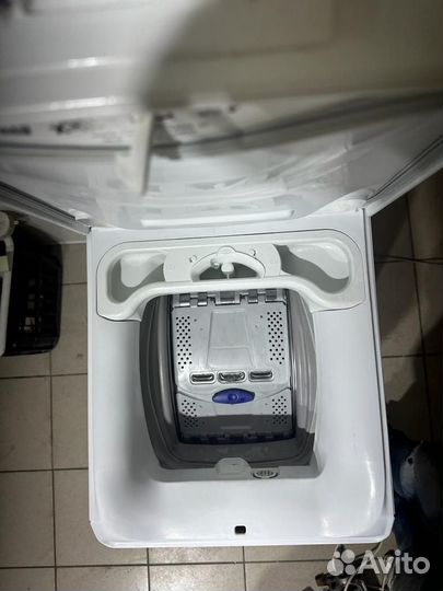 Продам стиральную машину Electrolux вертикалка