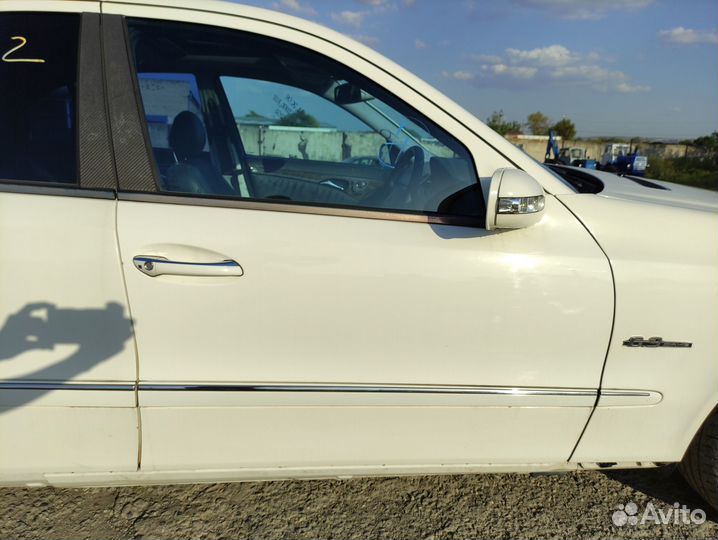 Дверь передняя правая Мерседес W211