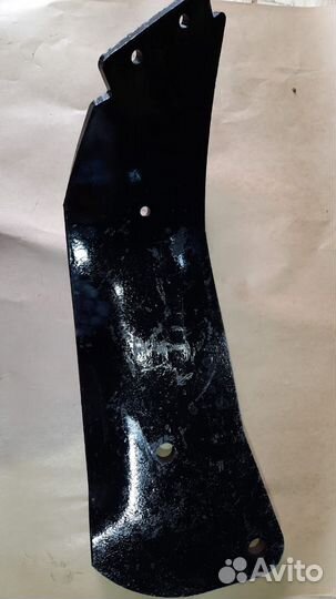 RF04394 Стойка левая Kvernelend Квернеленд