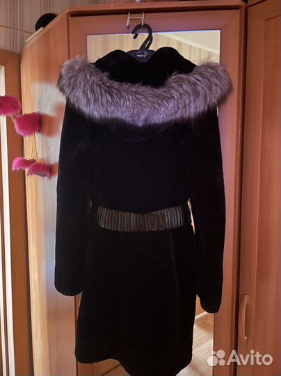 Шуба мутоновая с капюшоном