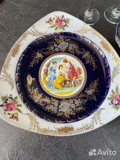 Набор тарелок