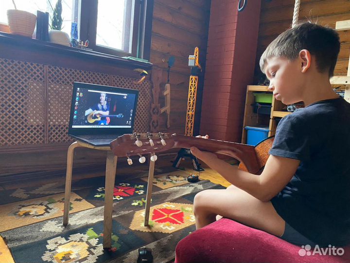 Уроки игры на гитаре (акустическая, электро)