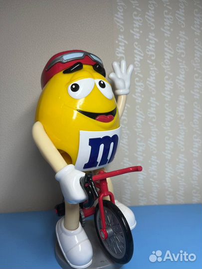 Игрушка m&m's