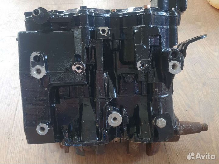 Двигатель evinrude 40 Johnson